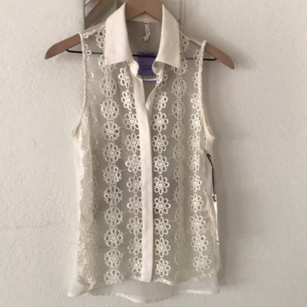 Willow & Clay eyelet sheer ivory button down tank top